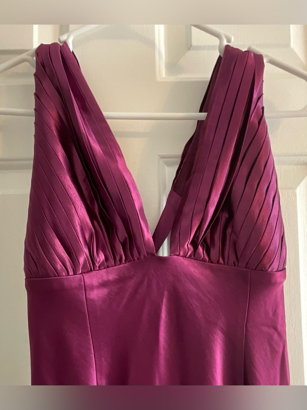 WINDSOR Meryl Satin Open Back Mermaid Formal Dress - Size Small - Picture 4 of 14